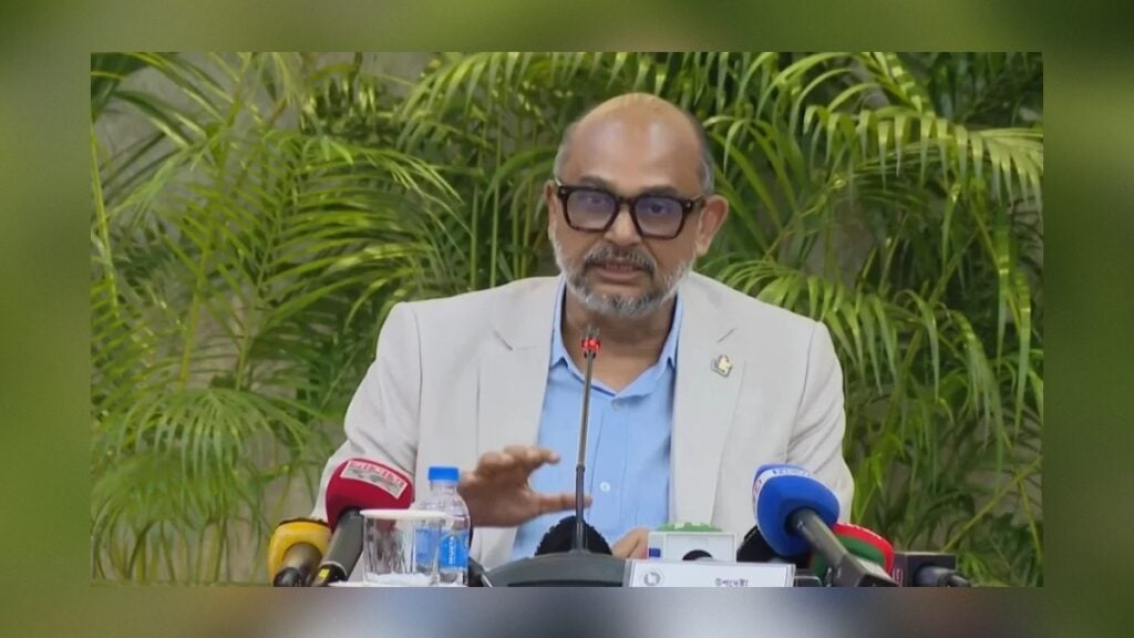 দীর্ঘদিনের মূল্যস্ফীতিতে দারিদ্র্যসীমার নিচে এক কোটি মানুষ প্রধানমন্ত্রীর উপদেষ্টা
