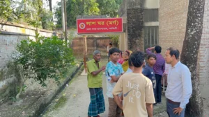 নরসিংদীতে পৃথক সড়ক দুর্ঘটনায় শিশুসহ নিহত ৩, আহত ১১