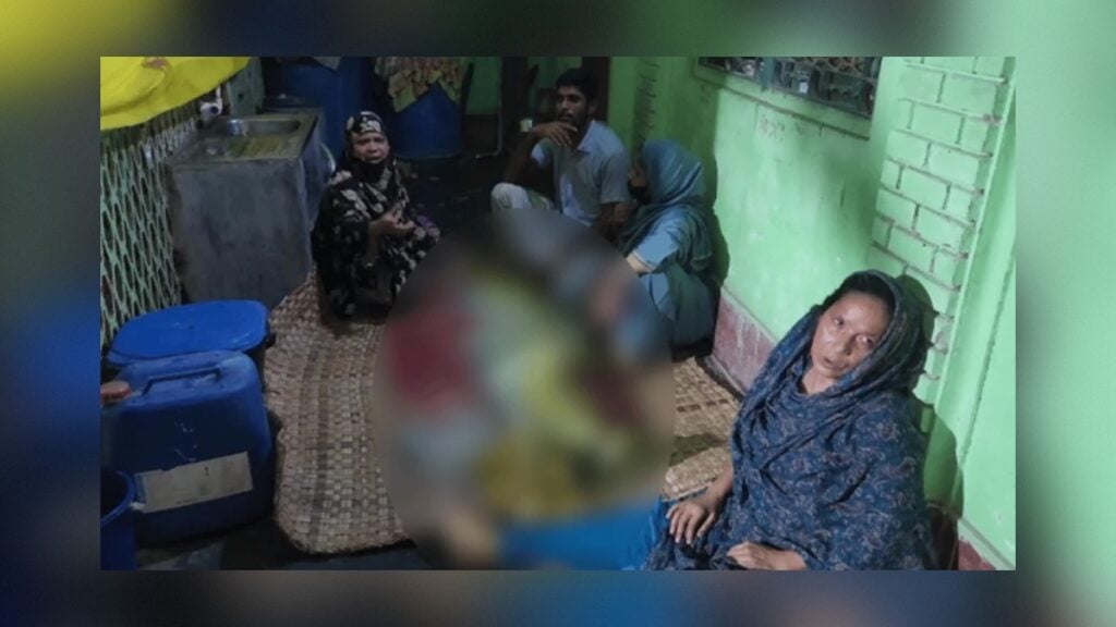 নারায়ণগঞ্জে ব্যবসায়িক বিরোধে প্রাণ গেল ৭২ বছরের বৃদ্ধার 3 নারায়ণগঞ্জে ব্যবসায়িক বিরোধে প্রাণ গেল ৭২ বছরের বৃদ্ধার