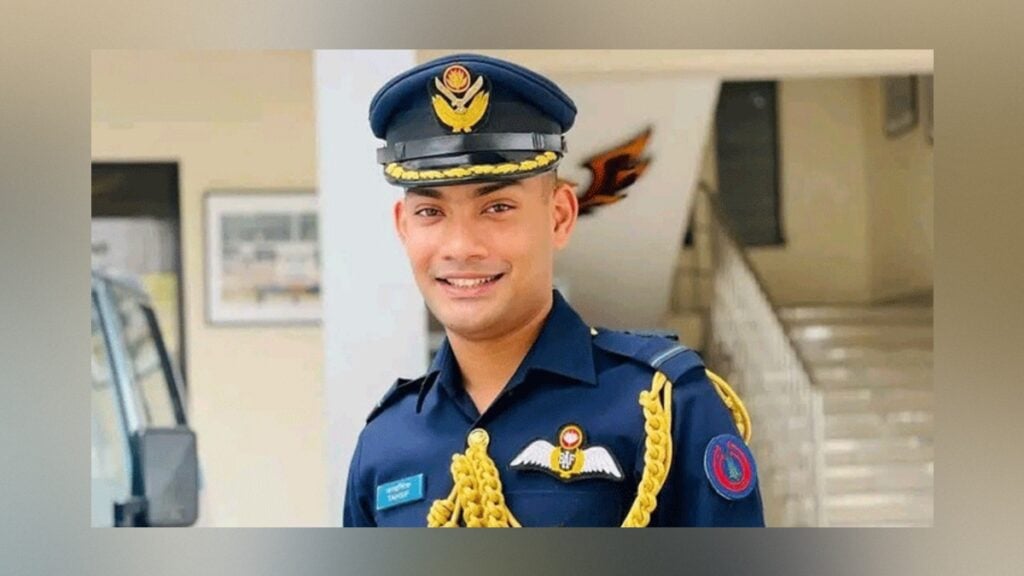 নিখোঁজের এক দিন পর তুরাগ নদে সাবেক বিমানবাহিনী কর্মকর্তার মরদেহ 3 নিখোঁজের এক দিন পর তুরাগ নদে সাবেক বিমানবাহিনী কর্মকর্তার মরদেহ