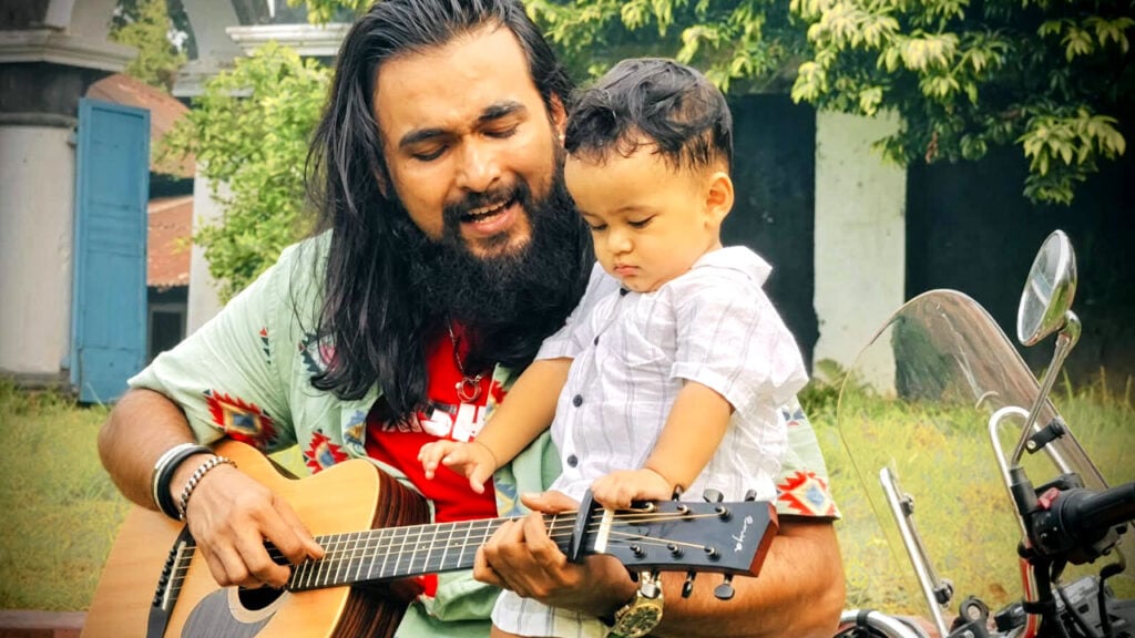 পুরোদস্তুর ‘ফ্যামিলি ম্যান’ হয়ে উঠছেন গায়ক নোবেল 3 পুরোদস্তুর ‘ফ্যামিলি ম্যান’ হয়ে উঠছেন গায়ক নোবেল