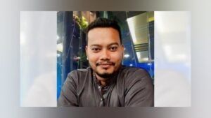 প্রবাসী দম্পতিকে জিম্মি করে মারধর, আটক কৃষকদল নেতা