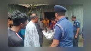 বকেয়া যৌতুকের দাবিতে গৃহবধূকে পিটিয়ে হত্যার