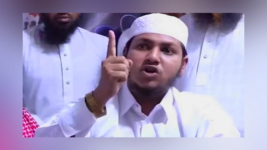 বাবার অভিযোগের পর ‘মিডিয়া বাপকেও কিনতে পারে’ লিখলেন তাশরীফ 3 বাবার অভিযোগের পর ‘মিডিয়া বাপকেও কিনতে পারে’ লিখলেন তাশরীফ