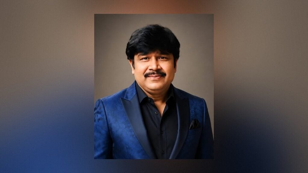 ভালোবাসার অপরাধ, নাকি ক্ষমতার দম্ভ? সৌদি আরবে এক নবদম্পতির মর্মান্তিক পরিণতি এবং আমাদের নীরবতার প্রশ্ন 4 ভালোবাসার অপরাধ, নাকি ক্ষমতার দম্ভ? সৌদি আরবে এক নবদম্পতির মর্মান্তিক পরিণতি এবং আমাদের নীরবতার প্রশ্ন