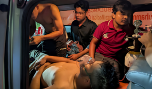 মীমাংসার বৈঠকেই ঢাবির দুই হলের ছাত্রদলের সংঘর্ষ