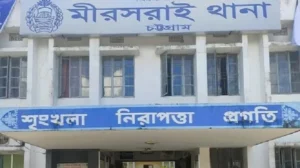 মীরসরাইয়ে অস্ত্রের মুখে পরিবার জিম্মি, ১৭ লাখ টাকার ডাকাতি