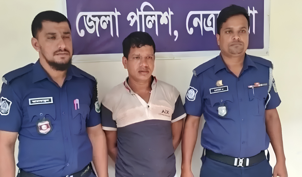 রফিকুল ইসলাম মাদানীর নামে ওয়াজ প্রতারণা, মূলহোতা নুরুজ্জামান গ্রেপ্তার 3 রফিকুল ইসলাম মাদানীর নামে ওয়াজ প্রতারণা, মূলহোতা নুরুজ্জামান গ্রেপ্তার