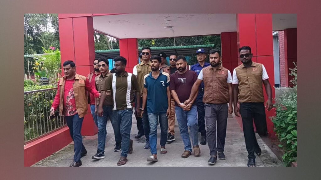 রাজবাড়ীতে ঝুটবোঝাই ট্রাক থেকে ৩০ হাজার ইয়াবা উদ্ধার