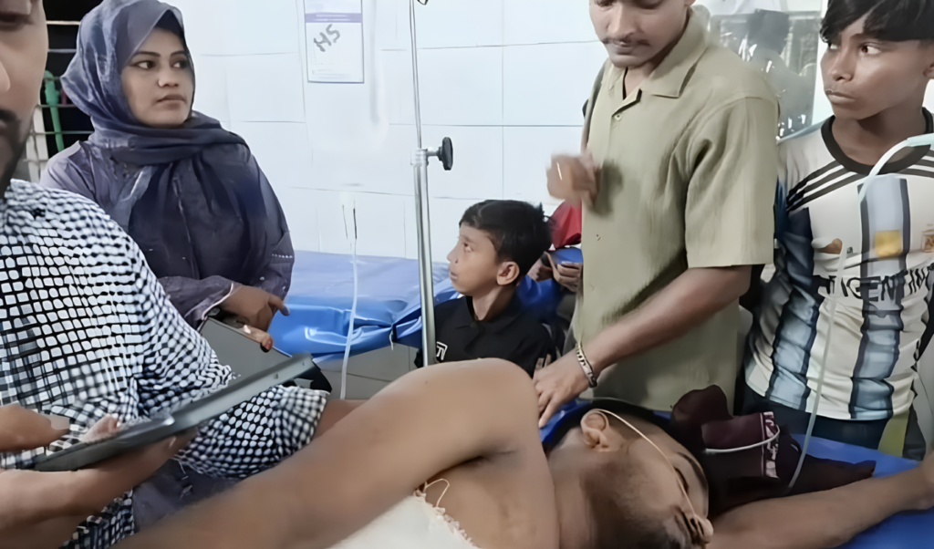শ্রীপুরে চলন্ত ট্রেনের ছাদ থেকে যুবককে ফেলে দেওয়ার অভিযোগ 3 শ্রীপুরে চলন্ত ট্রেনের ছাদ থেকে যুবককে ফেলে দেওয়ার অভিযোগ