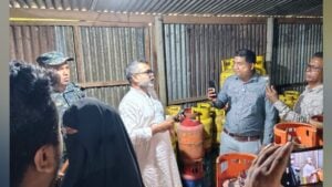 সাটুরিয়ায় গ্যাস সিন্ডিকেট ও ভেজাল ছানা কারখানায় অভিযান, জরিমানা