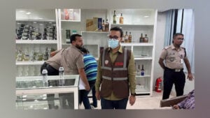 সালমান মুক্তাদিরের শ্বশুরের মদের ৪ গুদাম সিলগালা